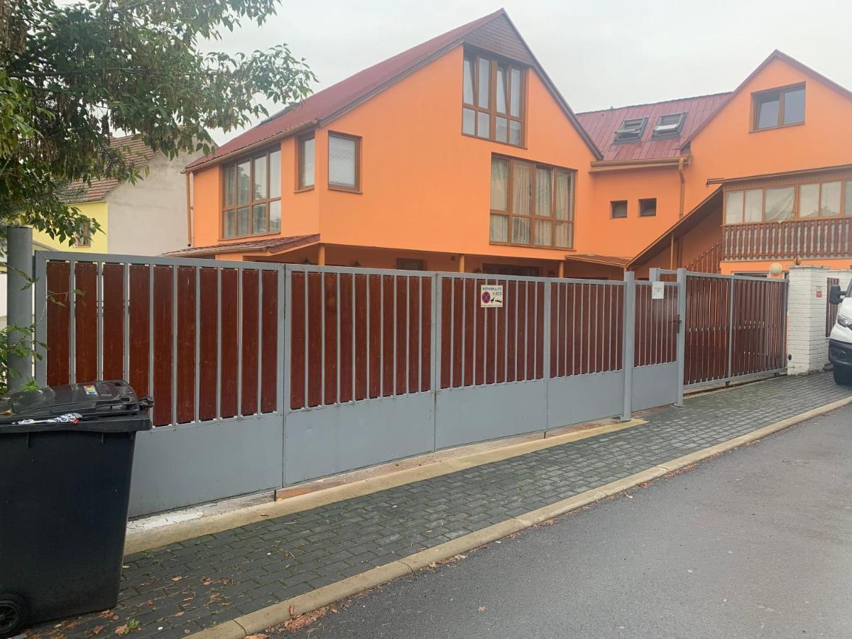 3 Apartments In 1 Location Prague Exterior photo